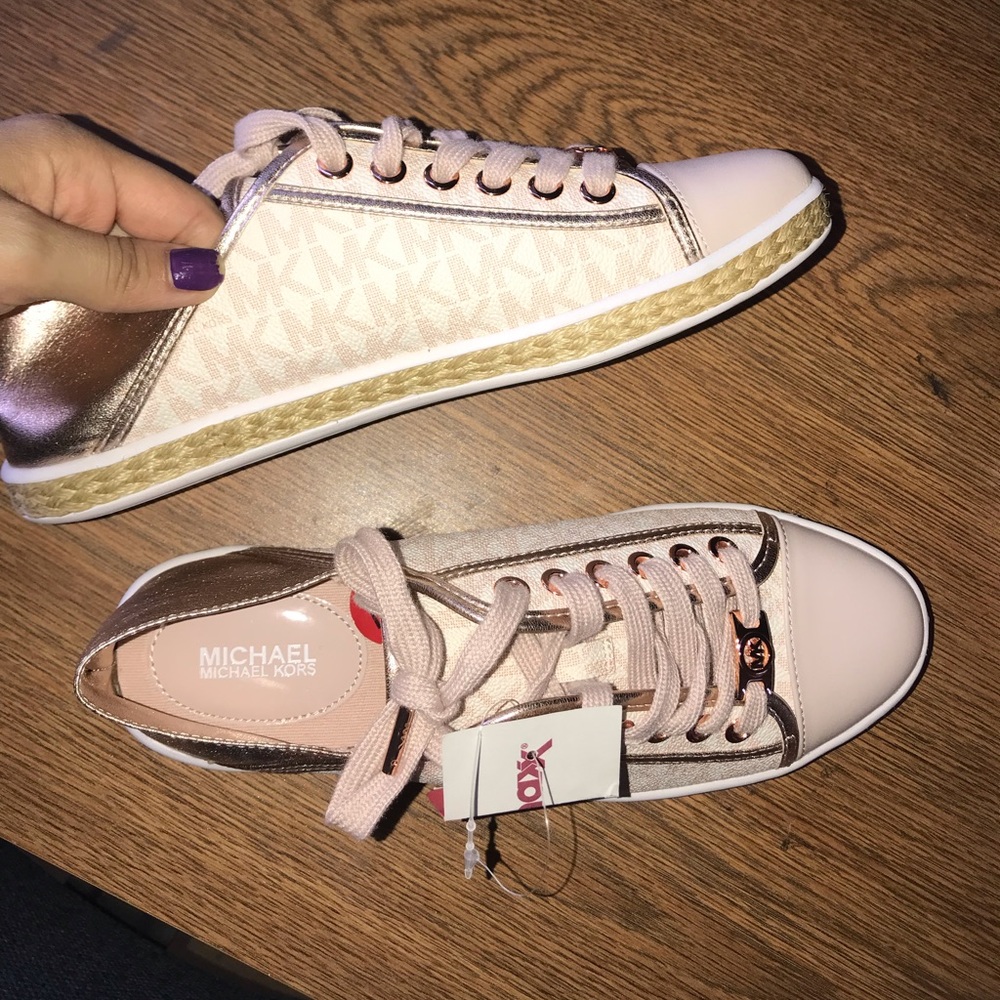 Michael Kors Shoes 💗